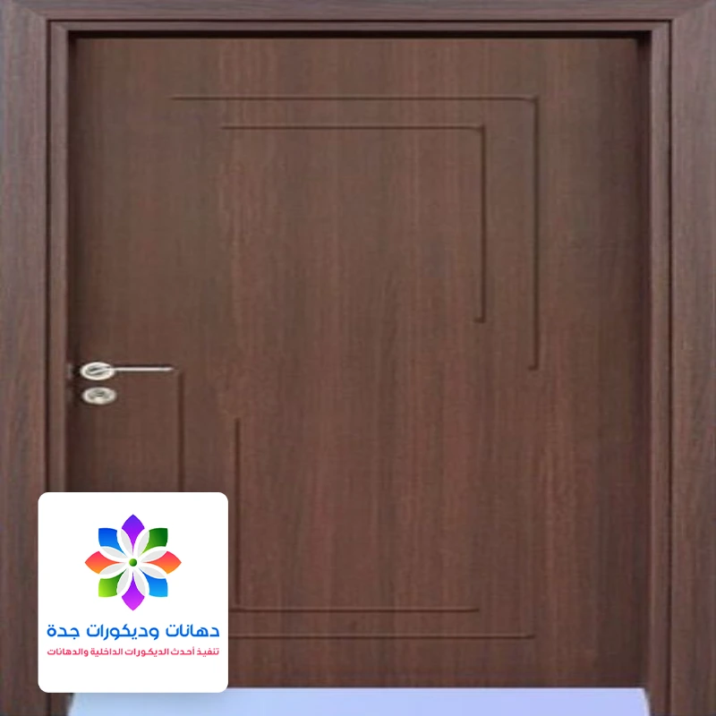دهان باب خشب ابيض بجدة
